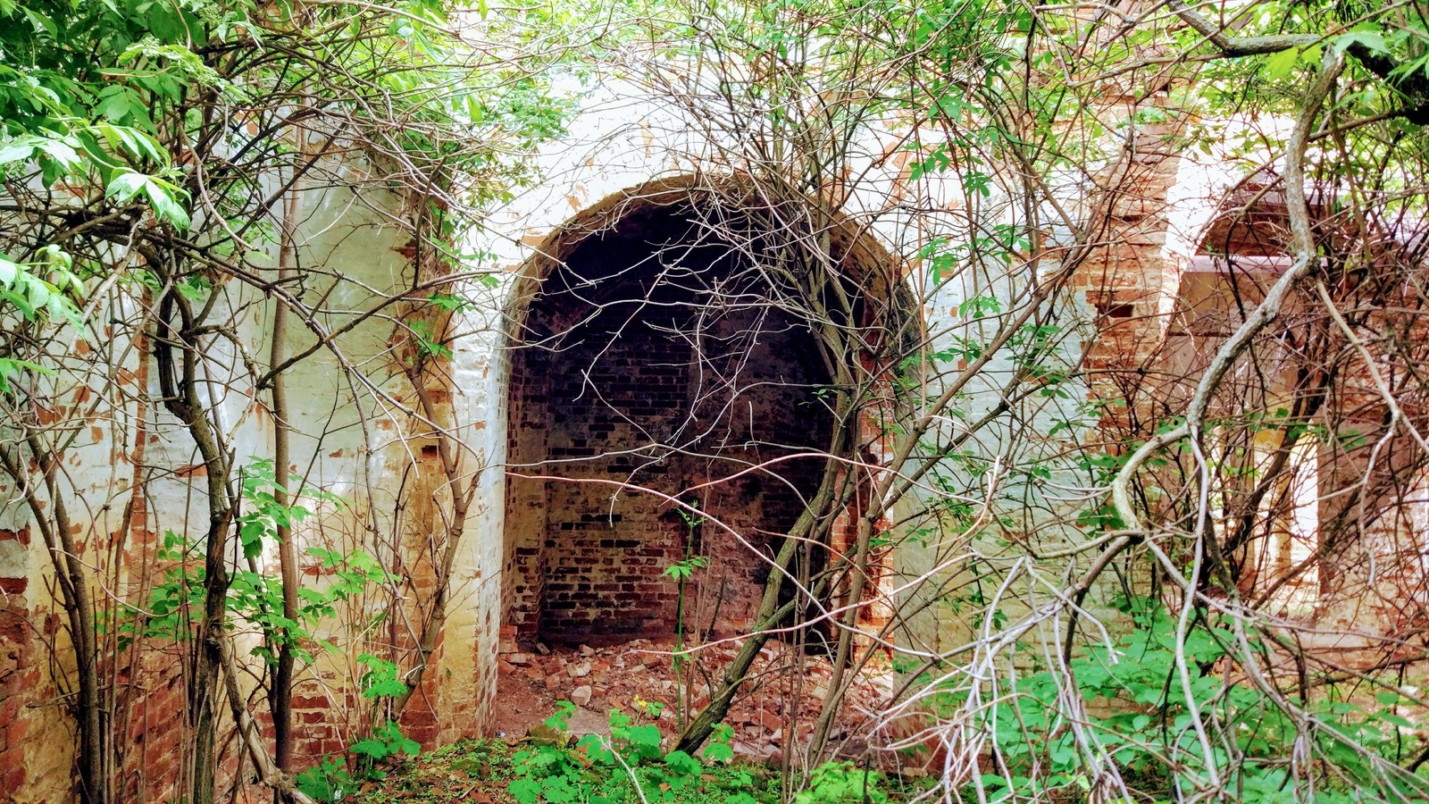 Abandoned church - My, Church, Ruins, Ruin, Longpost