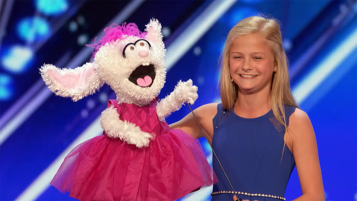 12-year-old ventriloquist Darcy Lynn won over the jury of the talent show! America's Got Talent - Americas GOT Talent, 