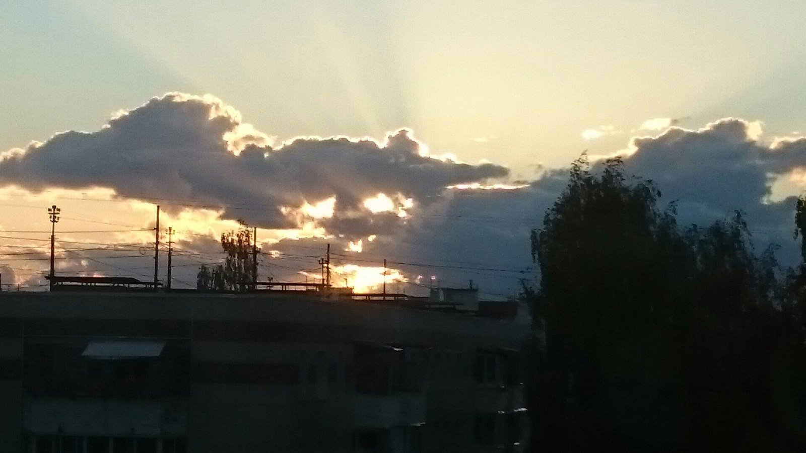 The face of the sunset... before the downpour... - My, Wonders of nature, Scarecrow