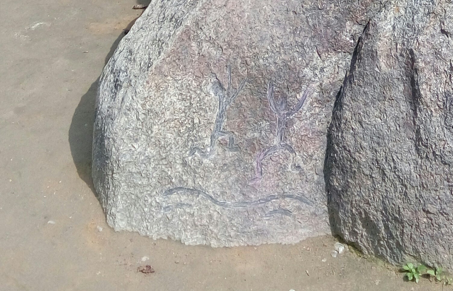 Joke in the center of Krasnoyarsk - Humor, Petroglyphs