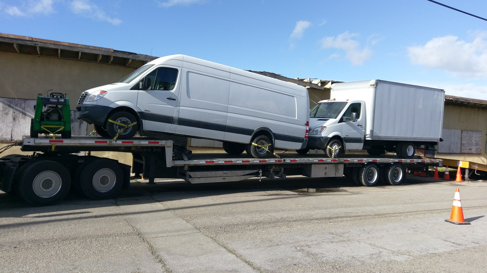 Just a small selection of pictures about my work as an American trucker. - My, Work, Wagon, Longpost