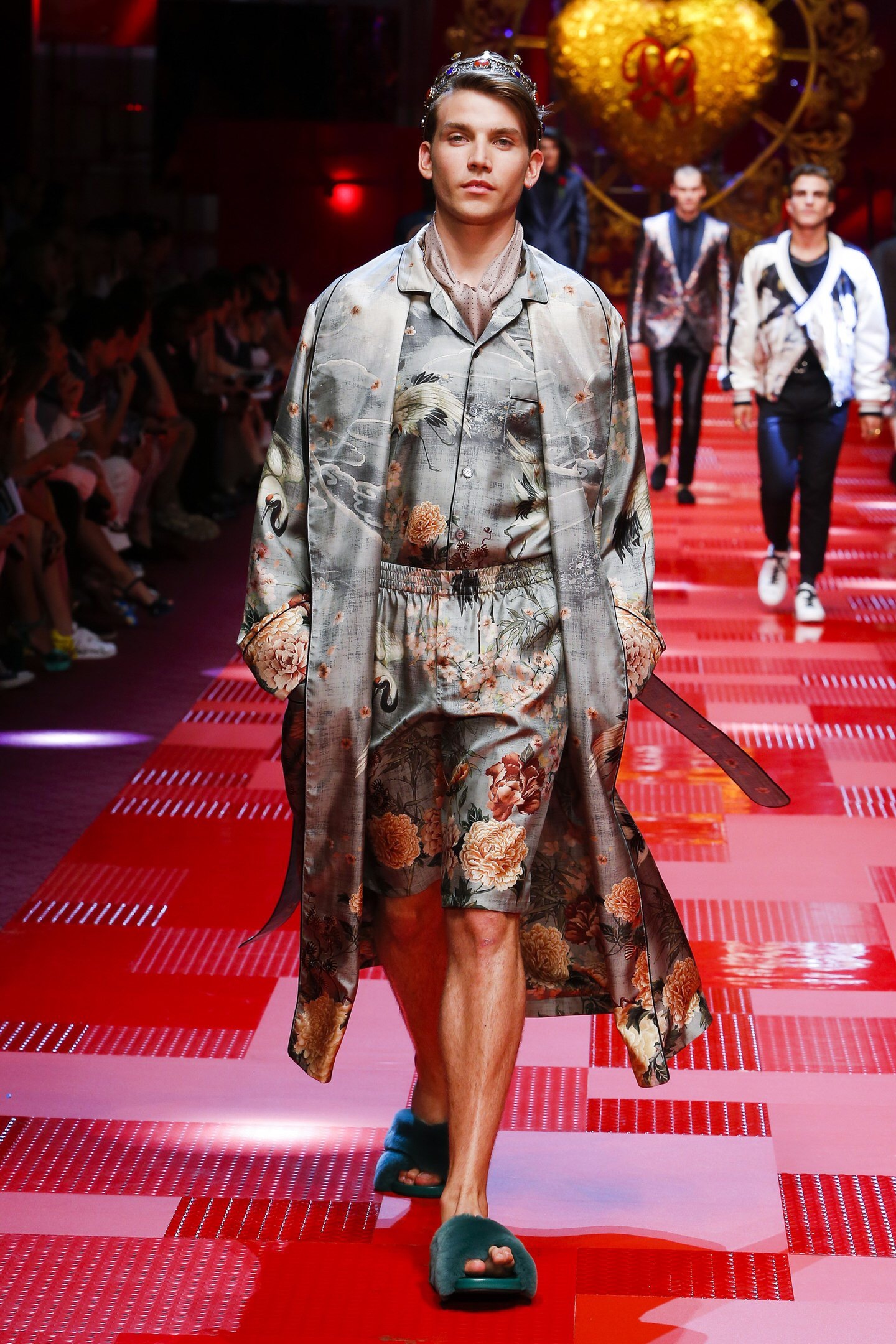 Dolce & Gabbana presented the summer collection 2018 - Dolce & Gabbana, Fashion, Robe, King