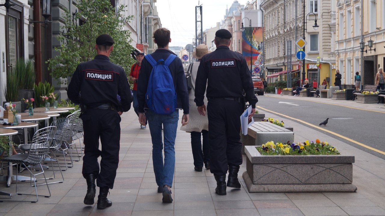 Одиночный пикет в Москве - Одичноный пикет, Обыск, Прогулка, Политика