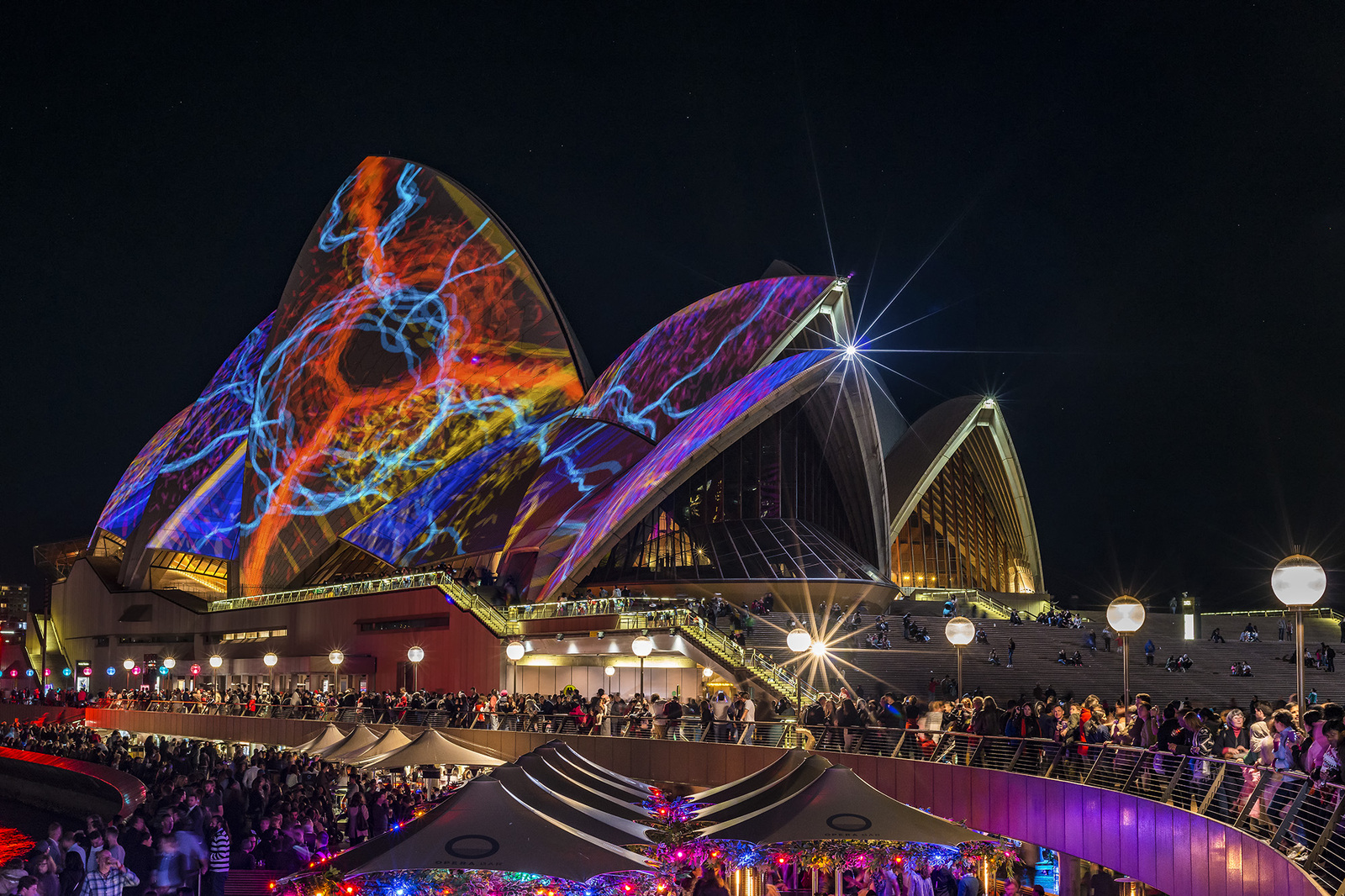 Sydney Opera House during the Vivid Sydney Festival. Part 2 (2015-2017) - The photo, Sydney Opera House, Sydney, The festival, Backlight, Color, Longpost