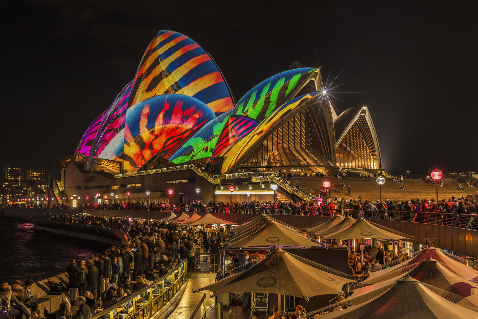 Sydney Opera House during the Vivid Sydney Festival. Part 2 (2015-2017) - The photo, Sydney Opera House, Sydney, The festival, Backlight, Color, Longpost