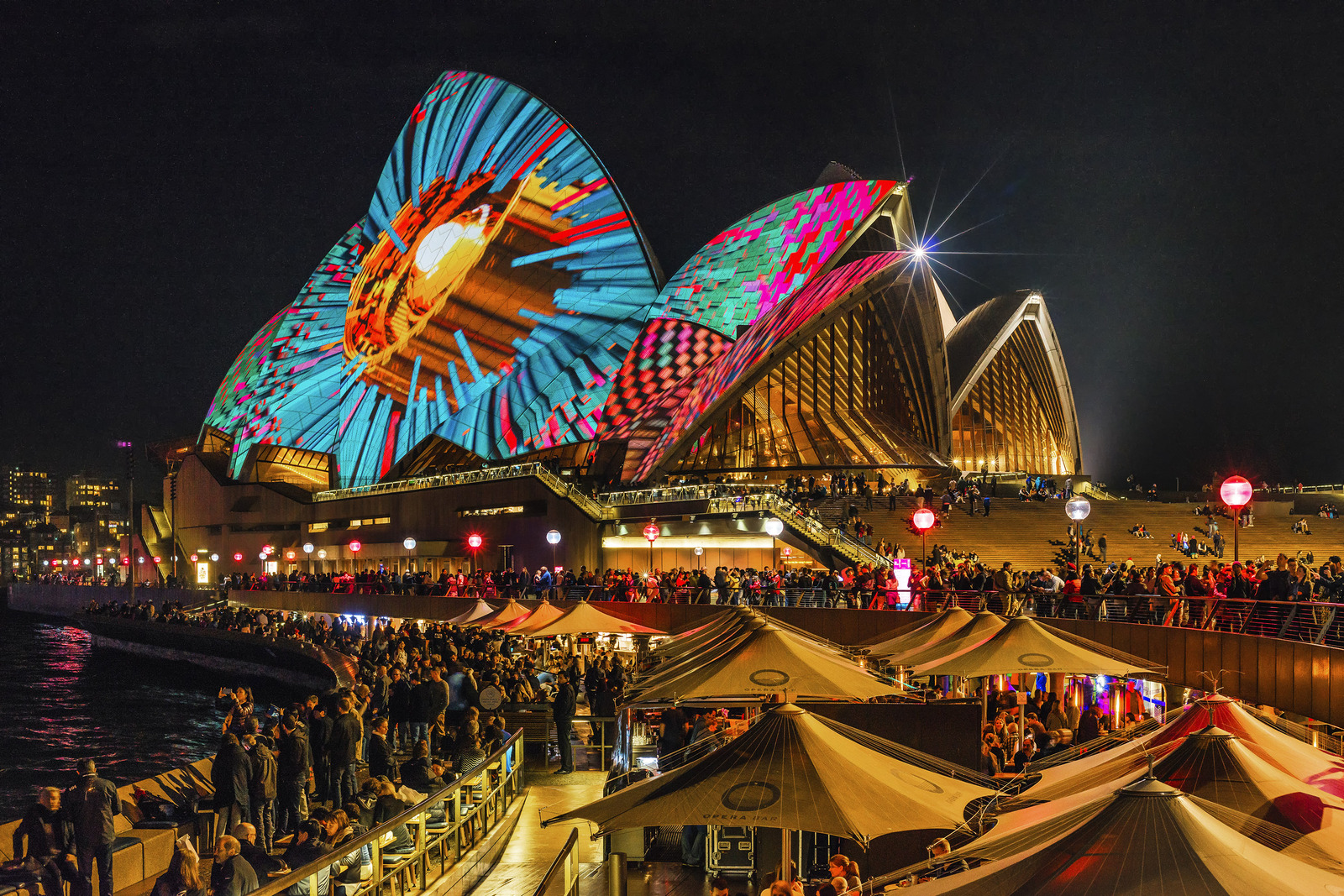 Sydney Opera House during the Vivid Sydney Festival. Part 2 (2015-2017) - The photo, Sydney Opera House, Sydney, The festival, Backlight, Color, Longpost