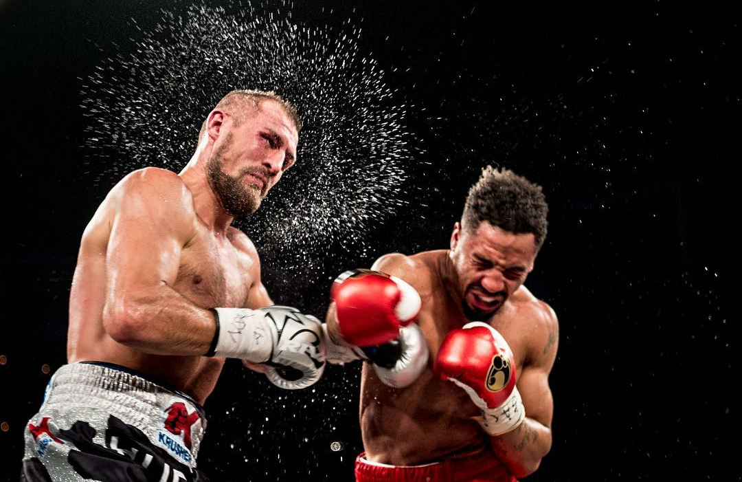 Beautiful frame of the boxing match Ward-Kovalev - Boxing, Sport, Kovalev, Ward, Frame, Hit