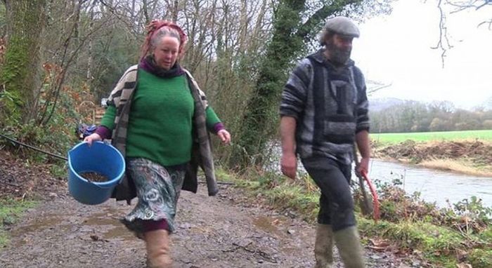 UK couple evicted from eco-friendly home in the woods - Great Britain, England, House, Environmentally friendly materials, Lodging, House in the woods, Not mine, From the network, Longpost