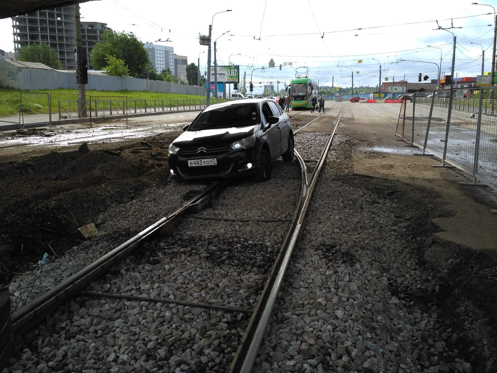 Climb! - My, Auto, Tram, Road, Road accident, Saint Petersburg, Longpost