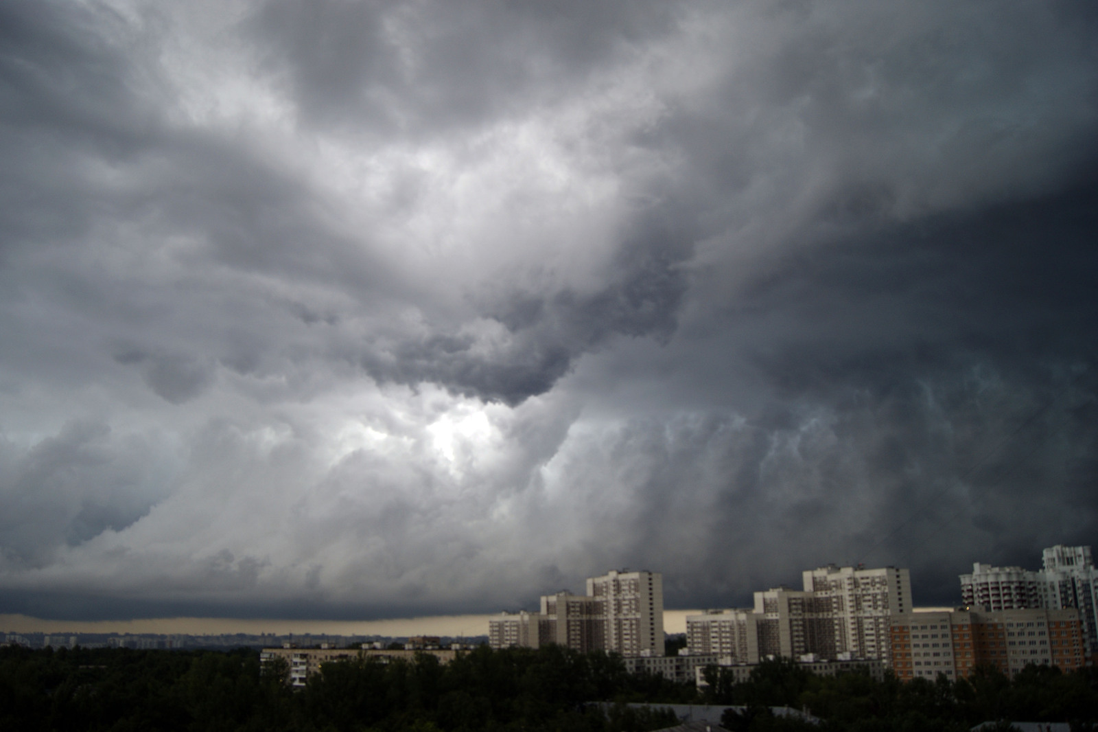 Небо в Москве - Моё, Гроза, Москва, Гроза в Москве, Небо, Фотография, Тучи, Длиннопост