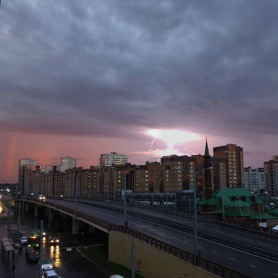 Вечерняя Казань - Моё, Казань, Вид из окна, Молния, Фотография, Длиннопост