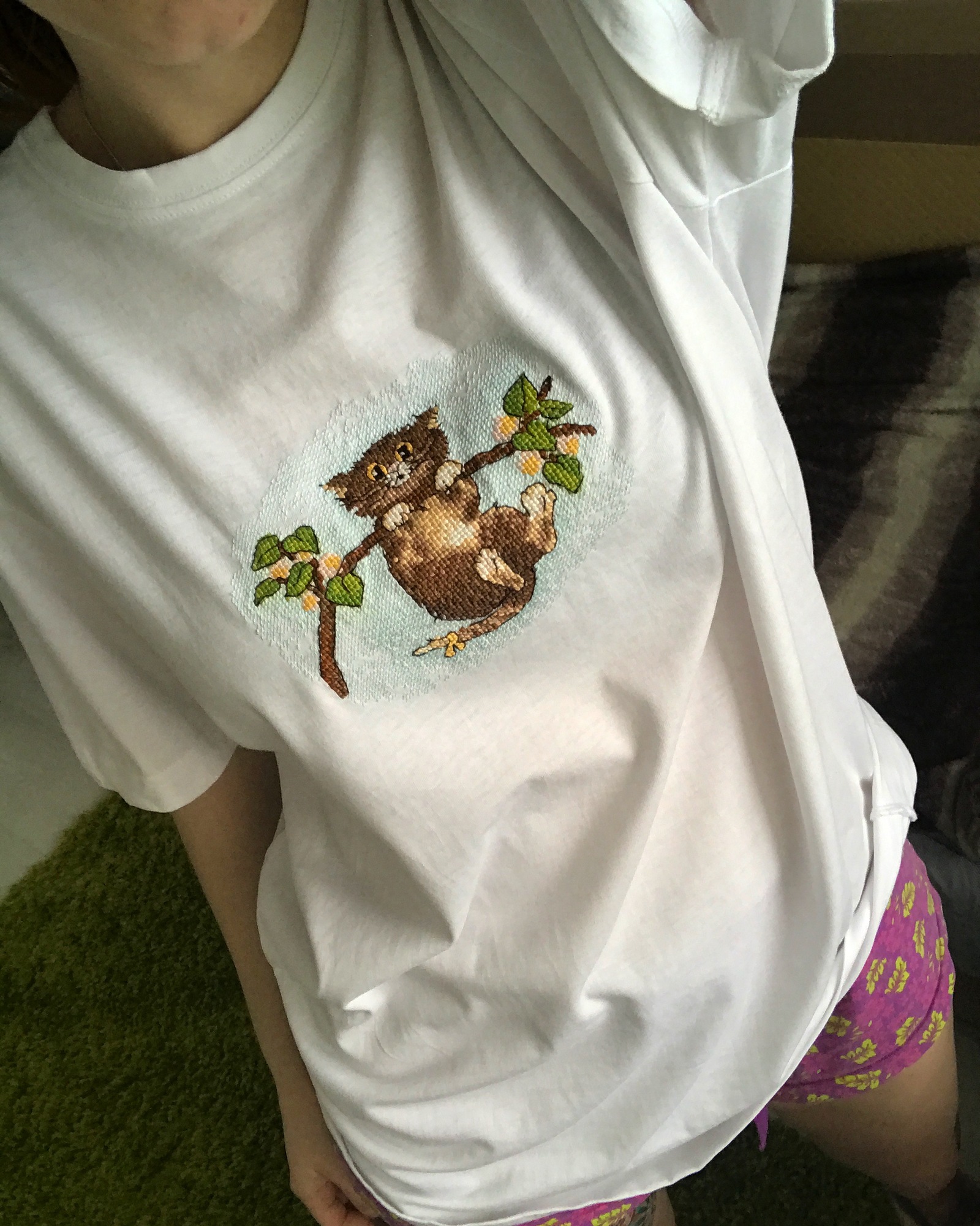 T-shirt with embroidery. cat - My, Embroidery, Cross-stitch, T-shirt, Print, cat, Needlework, Longpost