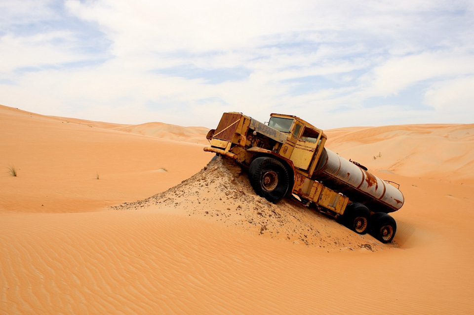 Finds in the Rub al-Khali Desert - Desert, , Abandoned, Retro car, Natural beauty, Landscape, Longpost