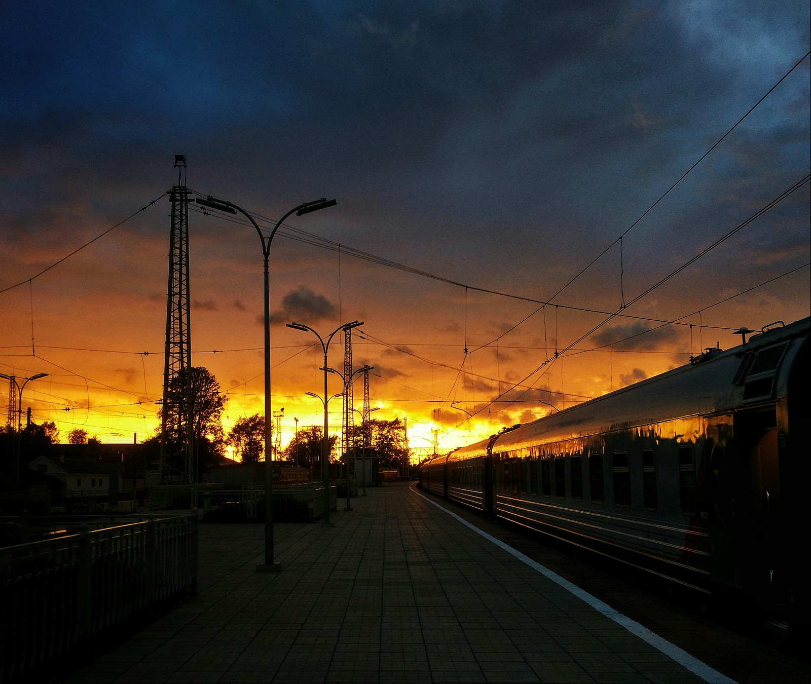 Sunsets and sunrises next to the trains - My, The photo, Russian Railways, dawn, Sunset, Longpost