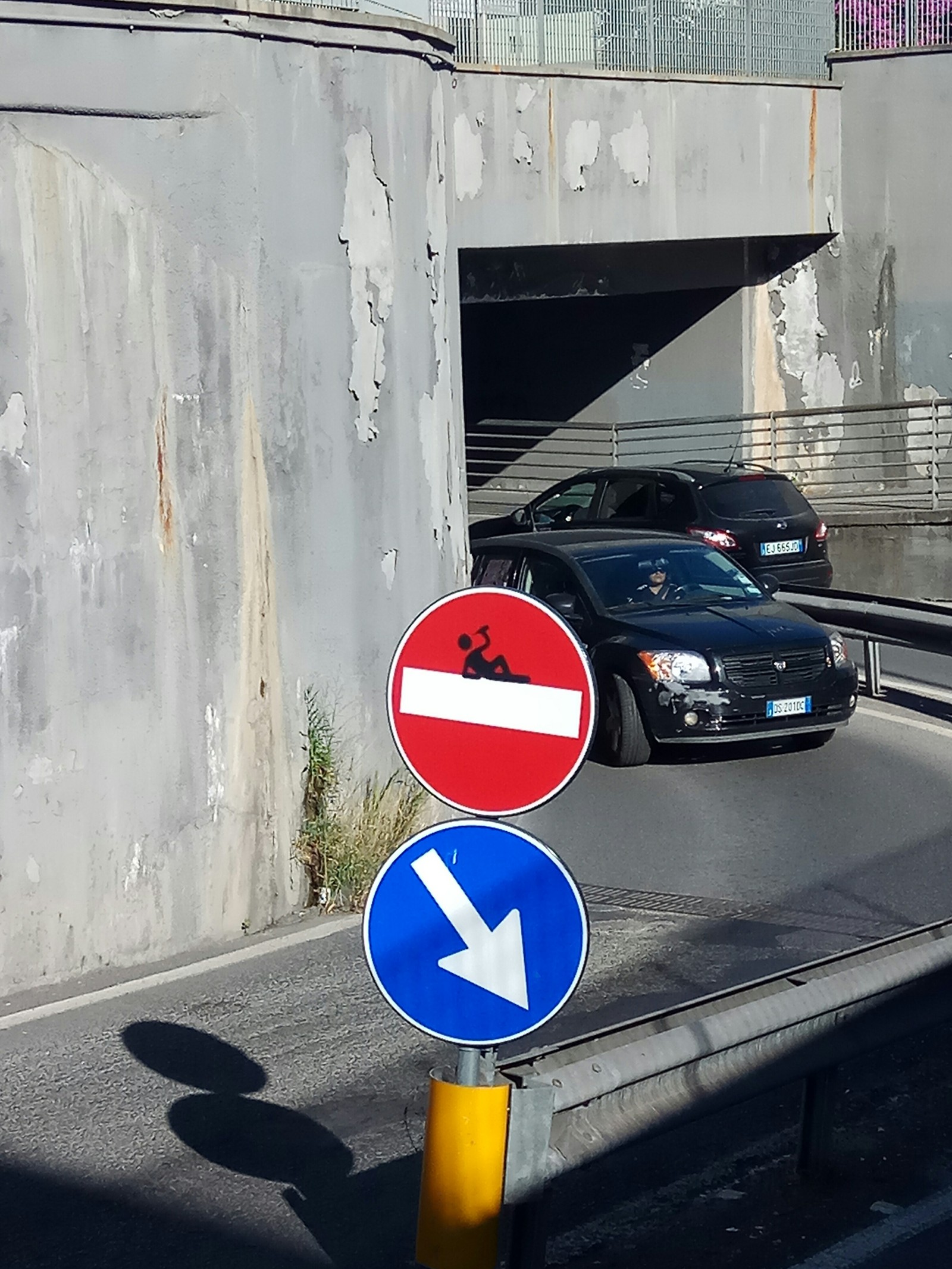 Some signs from Italy. - My, Road sign, Italy, Florence & THE Machine, Longpost