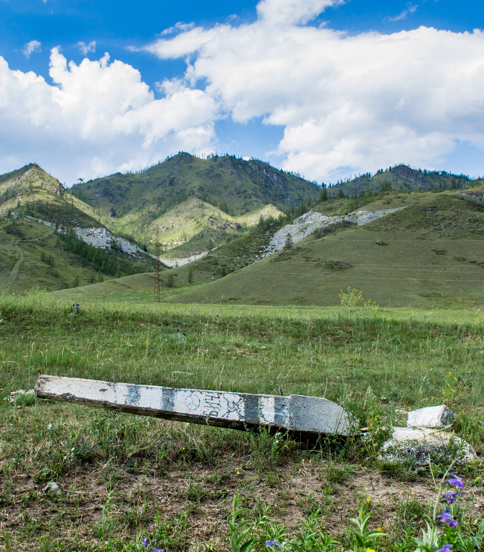 Mountain Altai. There is a road along the Chuya tract. - My, Mountain Altai, Chuisky tract, Mountain tourism, Chike Taman Pass, Seminsky Pass, The mountains, Altai Mountains, Longpost, Altai Republic