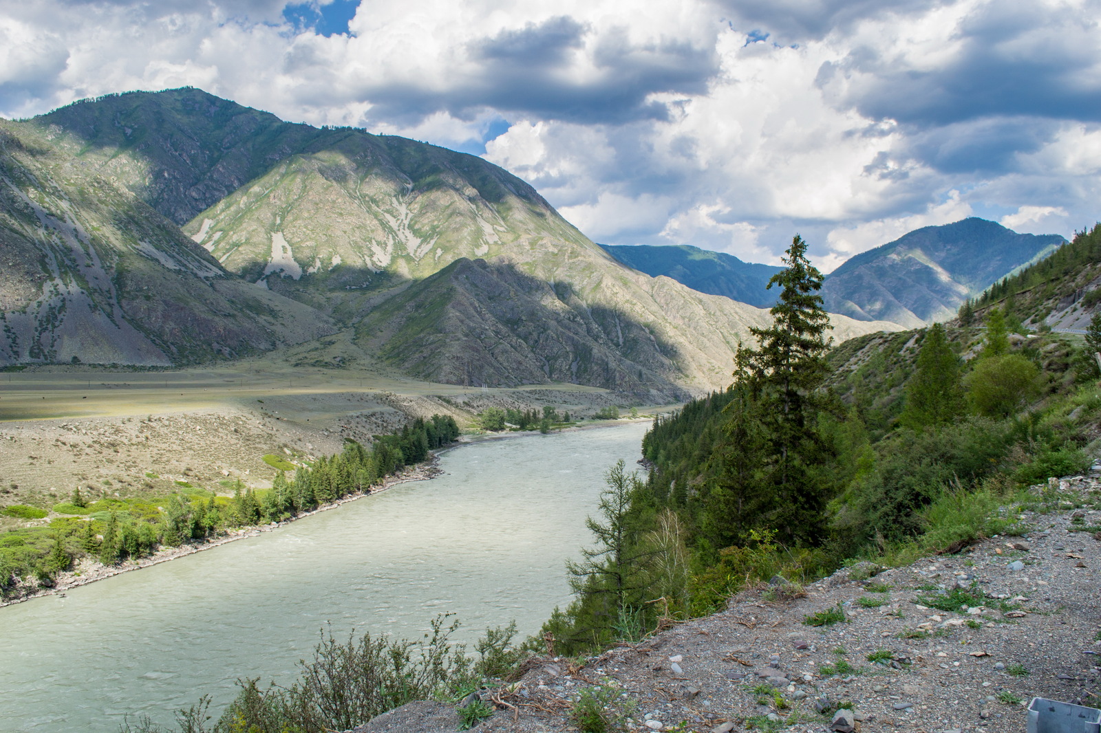 Mountain Altai. There is a road along the Chuya tract. - My, Mountain Altai, Chuisky tract, Mountain tourism, Chike Taman Pass, Seminsky Pass, The mountains, Altai Mountains, Longpost, Altai Republic