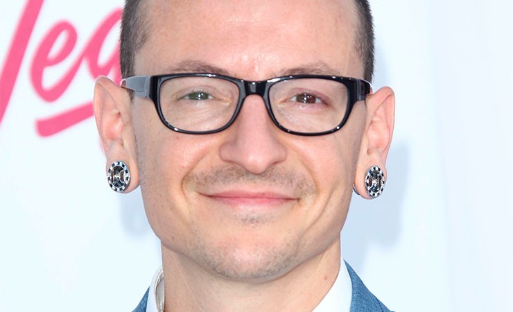 Linkin Park vocalist Chester Bennington has died. - Linkin park, Chester Bennington, Pain