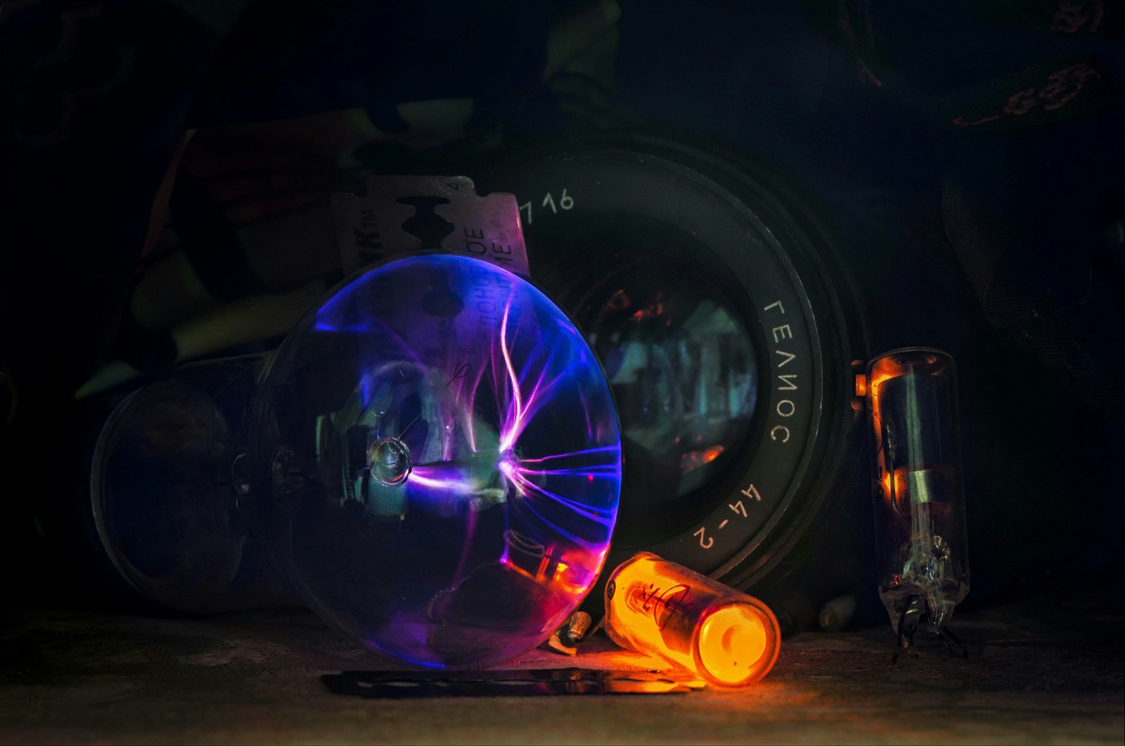 Light bulb plasma ball - The photo, Plasma ball, Helios