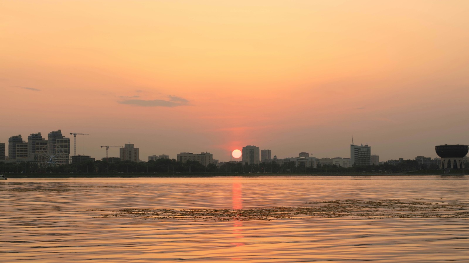 Walk in warm colors. - My, Nikon, Nikon d3300, 50mm, Kazan, Evening, Longpost