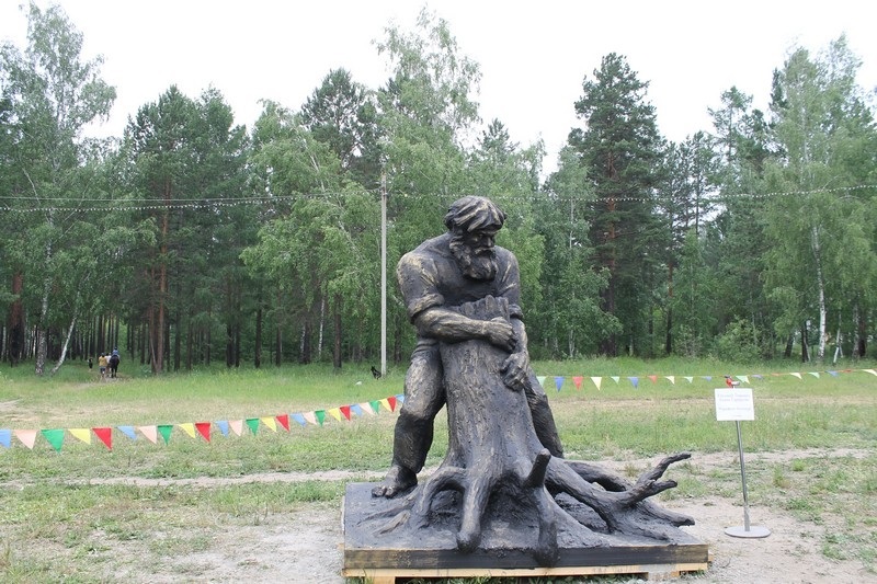 Fairy-tale sculptures in Sayansk - My, Russian tales, Sculpture, Sayansk, Kindness, Based on the, Longpost