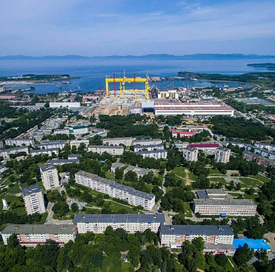 Zvezda Shipbuilding Complex is completing the installation of a Goliath type gantry crane - Tap, Russia, Factory, Instagram, Video, Longpost