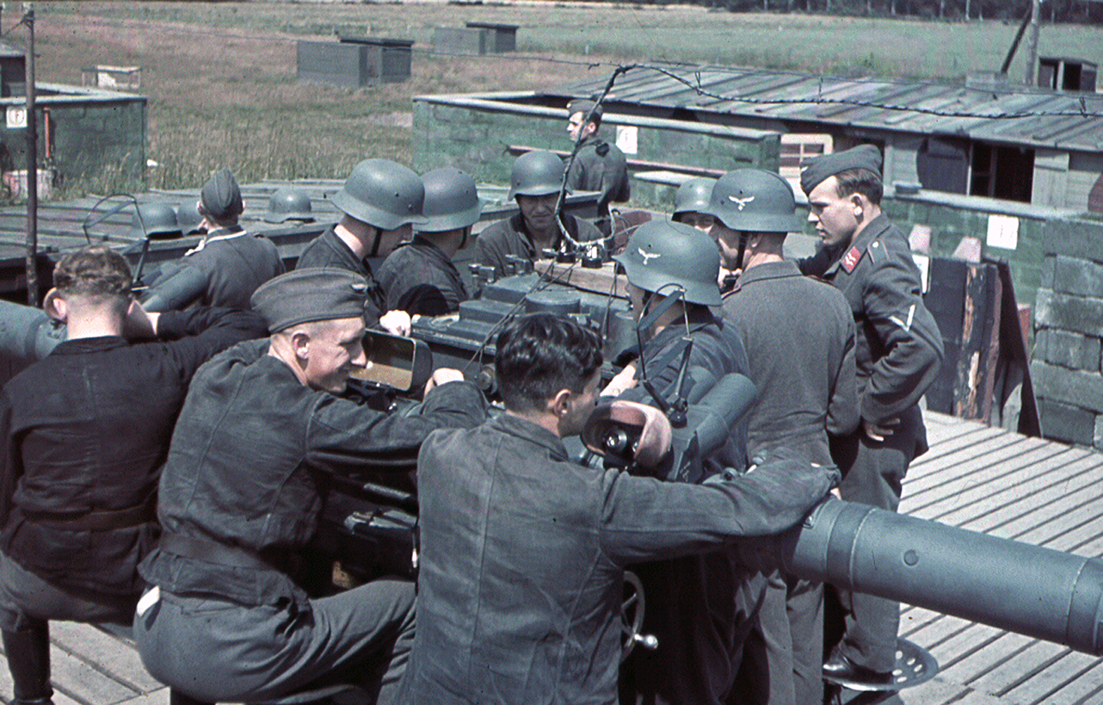 WWII фотокарточки в цвете и нет. - Немое кино, Вторая мировая война, Фотография, Длиннопост