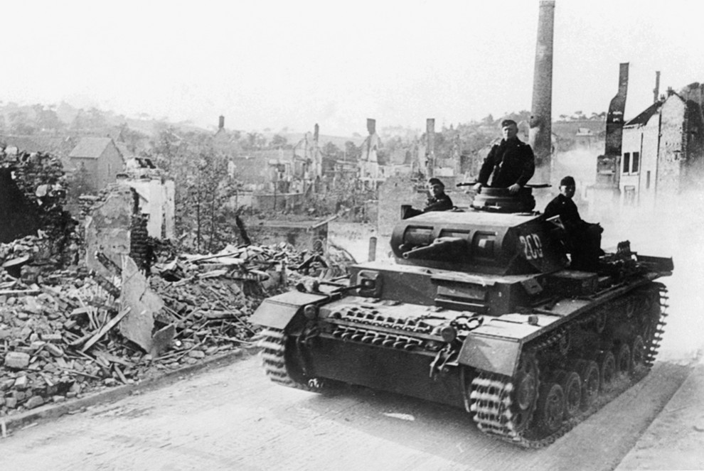 WWII Black and white photographs 1940. Fall of France. The retreat of the allied forces. - The Second World War, Not mine, Story, Longpost, France, 1940, Black and white photo