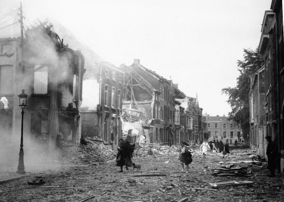 WWII Black and white photographs 1940. Fall of France. The retreat of the allied forces. - The Second World War, Not mine, Story, Longpost, France, 1940, Black and white photo