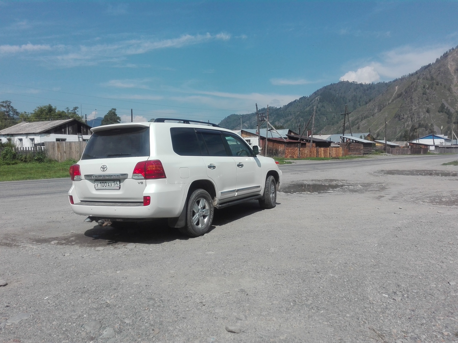 The story of how we went to Altai with the door torn off, but got to the snow and spectacles. Part 1 - My, Story, Real life story, Travels, Road trip, Mountain Altai, Chemal, Blablacar, Longpost, Altai Republic