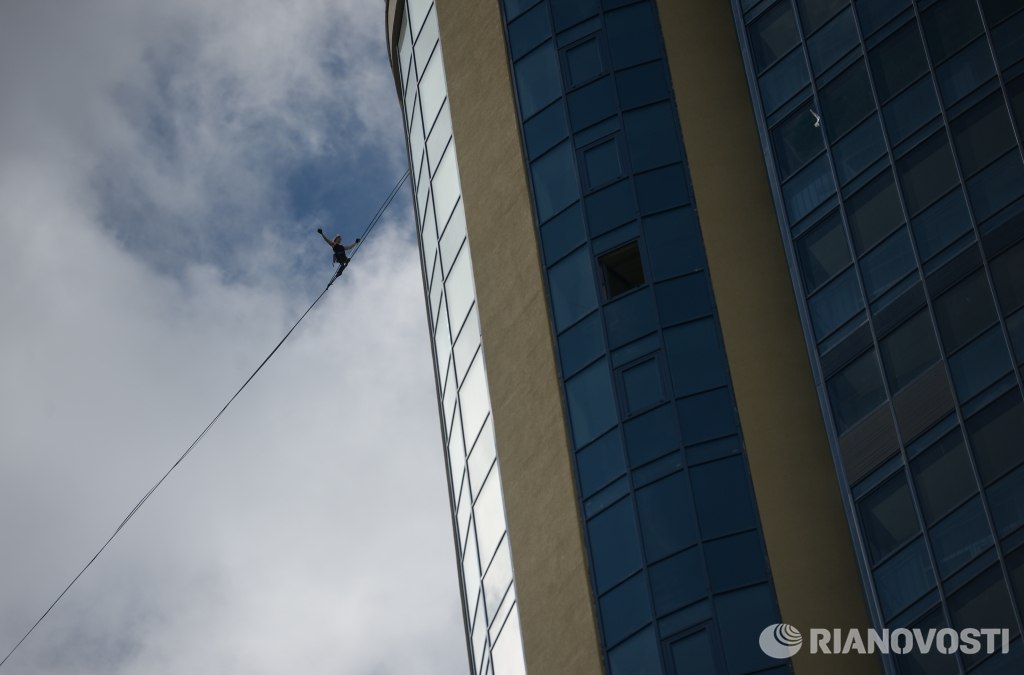 A dizzying stunt at a height of 126 meters above Yekaterinburg - , Yekaterinburg, Height