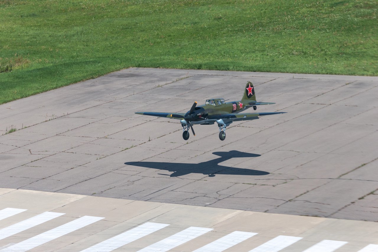 Transfer of the restored Il-2 attack aircraft from Ramenskoye to Kubinka on August 9, 2017 - Weapon, The Great Patriotic War, IL-2, Legend, Stormtrooper, Restoration, Memory, Video, Longpost, Ferry, Attack aircraft