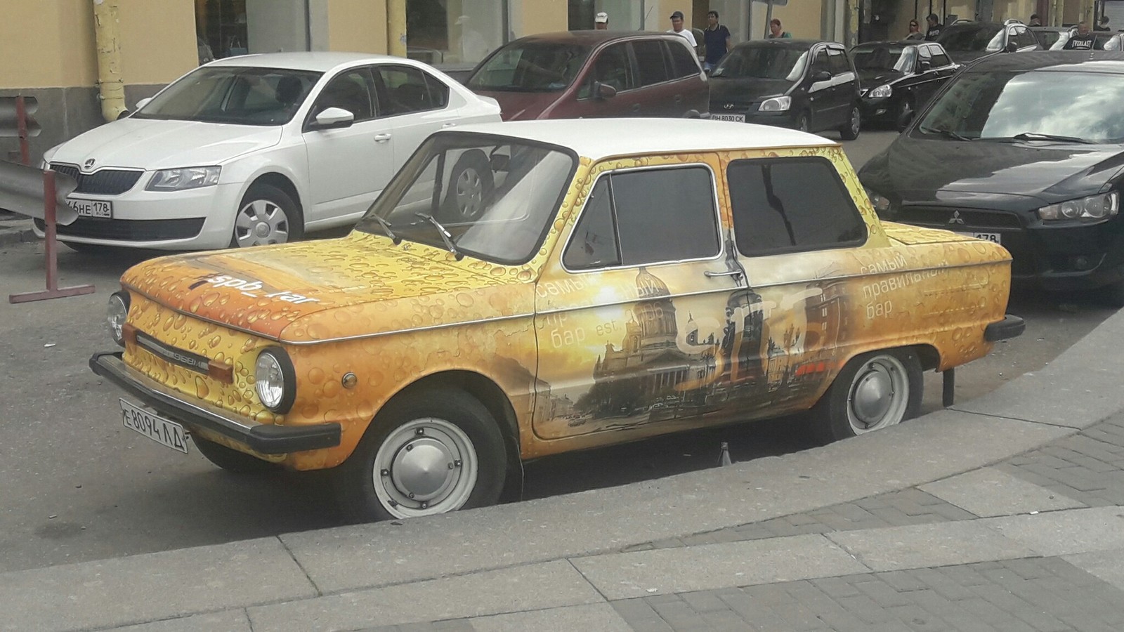 In the topic of the post about graffiti on cars. - Retro car, Saint Petersburg