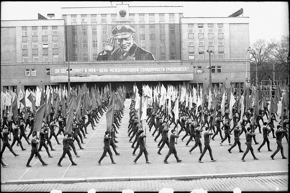 3 мая 1978. Город тверь 9 мая 1978 год эстафета. 3 мая 1978. 3 мая 1978. 1 мая 1978 фото.