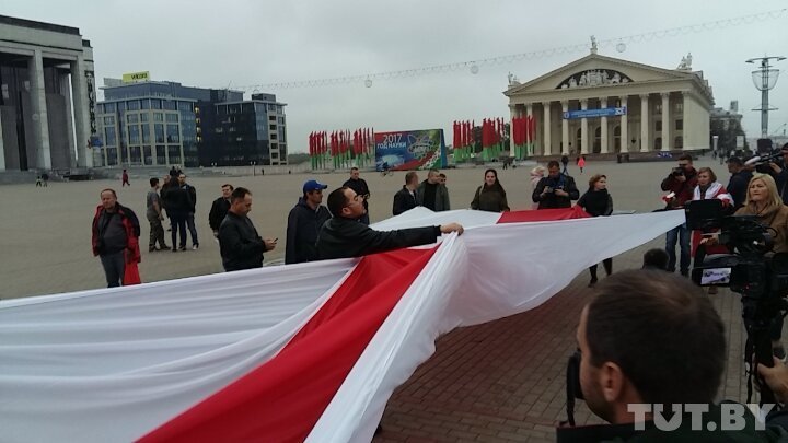 Оппозиция протестует против учений Запад-2017 в Минске. - Республика Беларусь, Оппозиция, Запад-2017, Политика, Клоун, Длиннопост