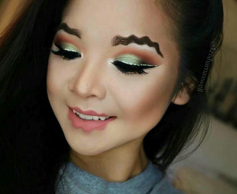 Crazy New Instagram Trend: Wavy Eyebrows and Lips - Fashion, Social networks, Longpost