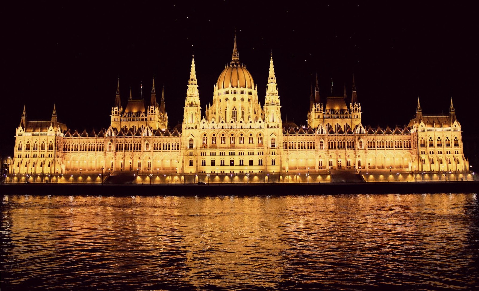 The seat of the Hungarian Parliament on the banks of the Danube in Budapest - Hungary, Parliament, Building, Duck house, Longpost