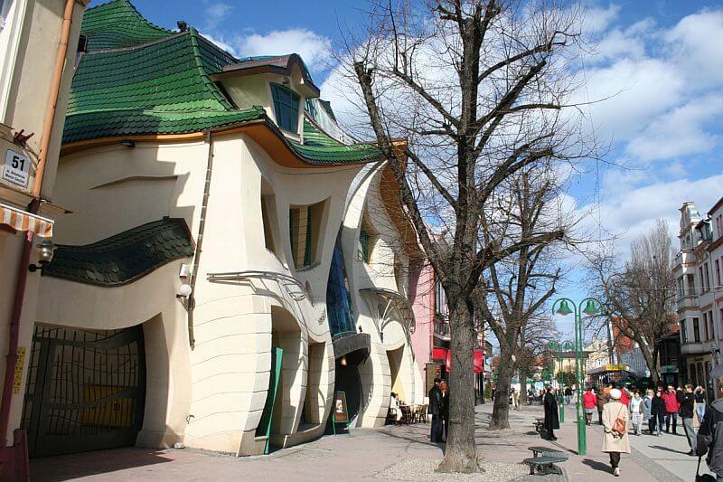 Crooked house (dancing house) in Sopot, Poland - Poland, House, Architecture, Modern architecture, Unusual, crooked house, Longpost, Architect