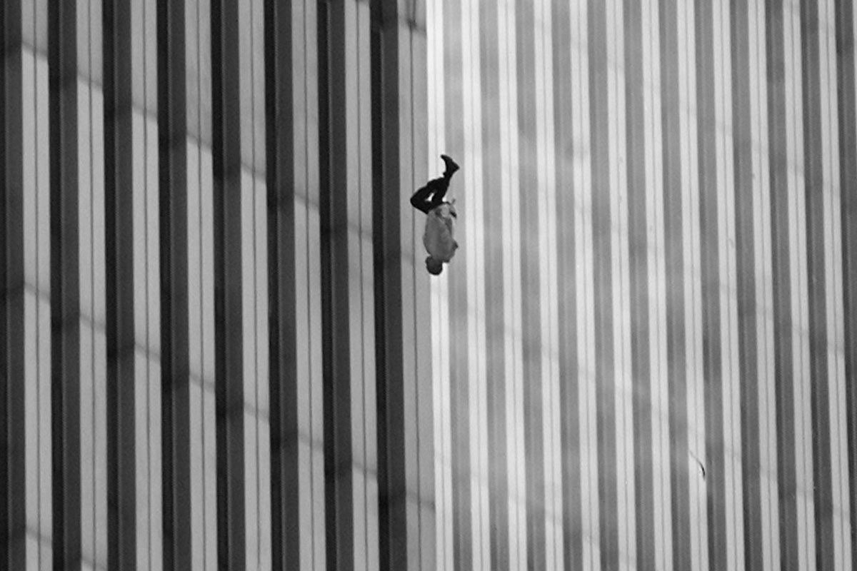 Falling man, New York, September 11, 2001. - 11 September, The fall, Person, Flight