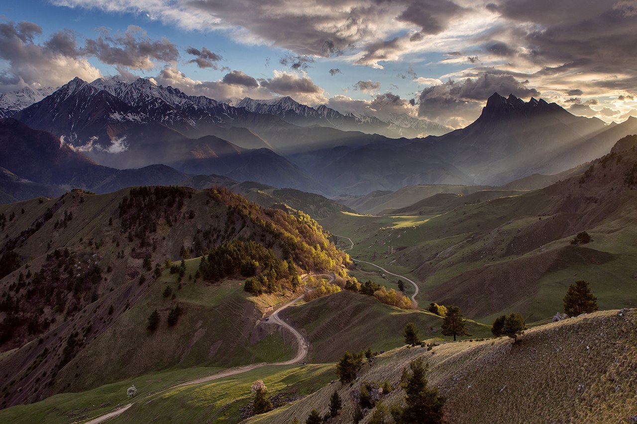 In the mountains of Ingushetia. - The photo, The mountains, Sky, beauty