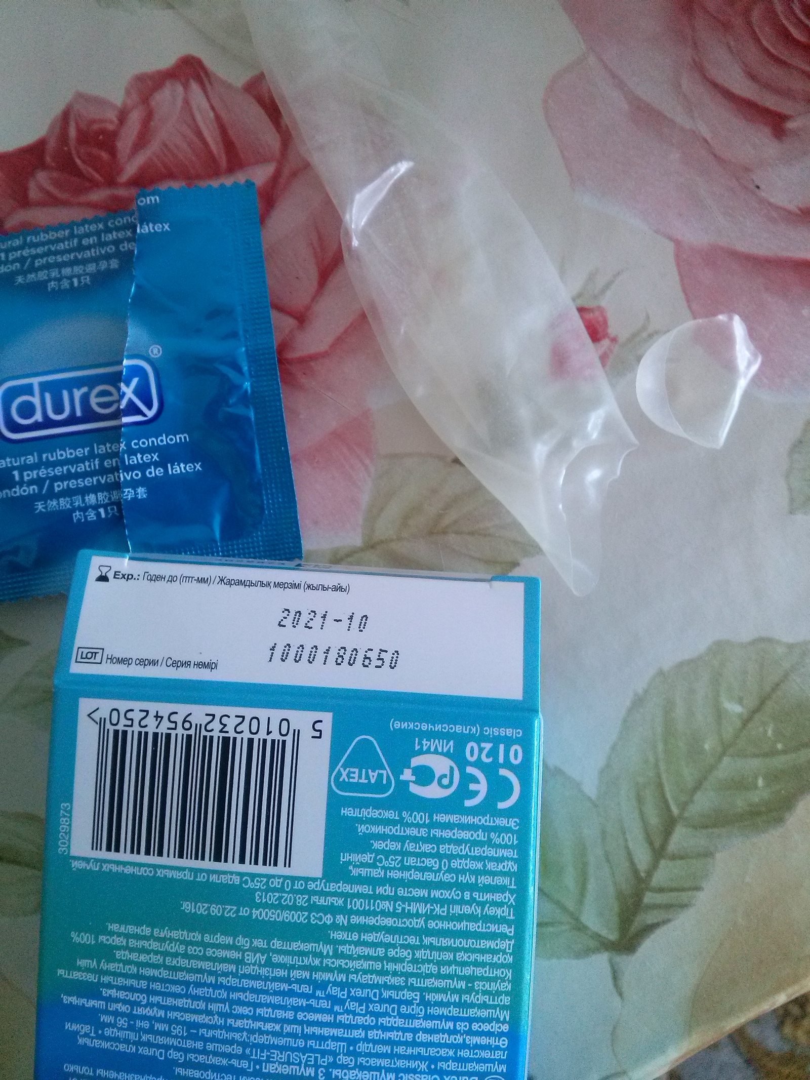 Порно комикстері жыныстық құлдықта ұсталды