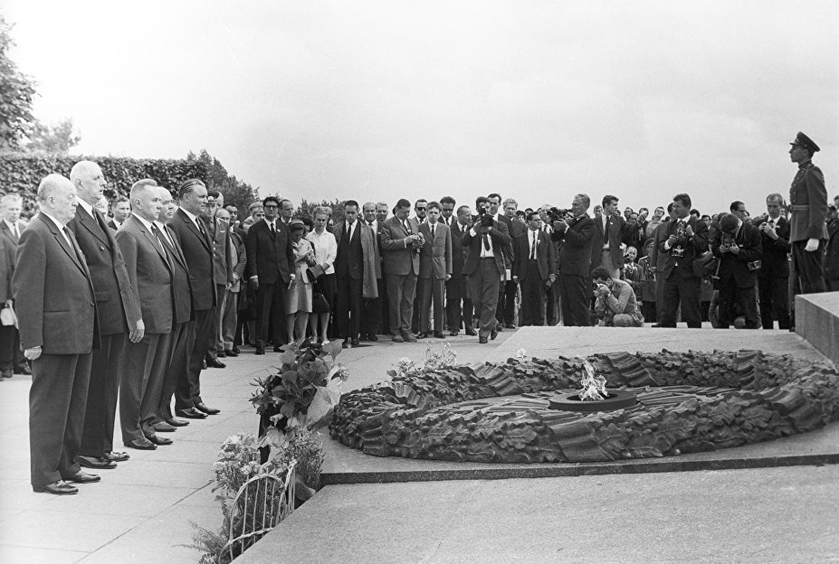 What de Gaulle was silent about over Stalin's grave.... - Charles de Gaulle, Tukhachevsky, Stalin, the USSR, France, Relationship, Longpost