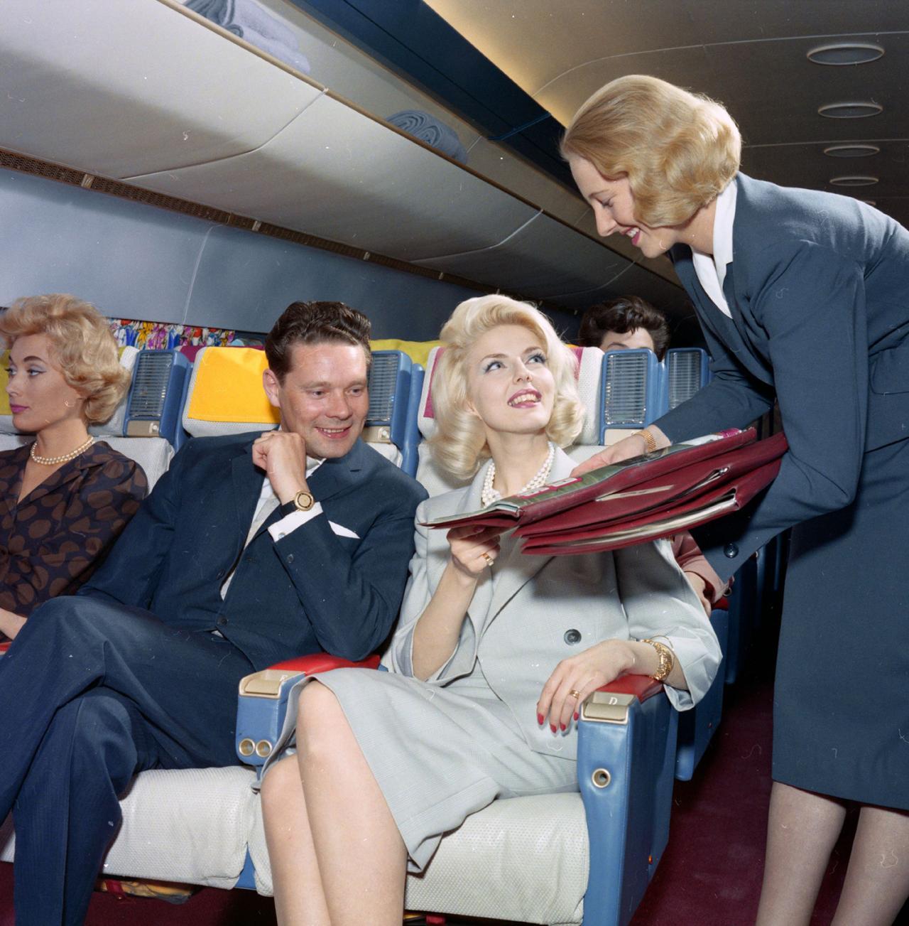 The golden age of air travel [Фейк] - Авиация, Фотография, История, 60-е, Длиннопост, Фейк