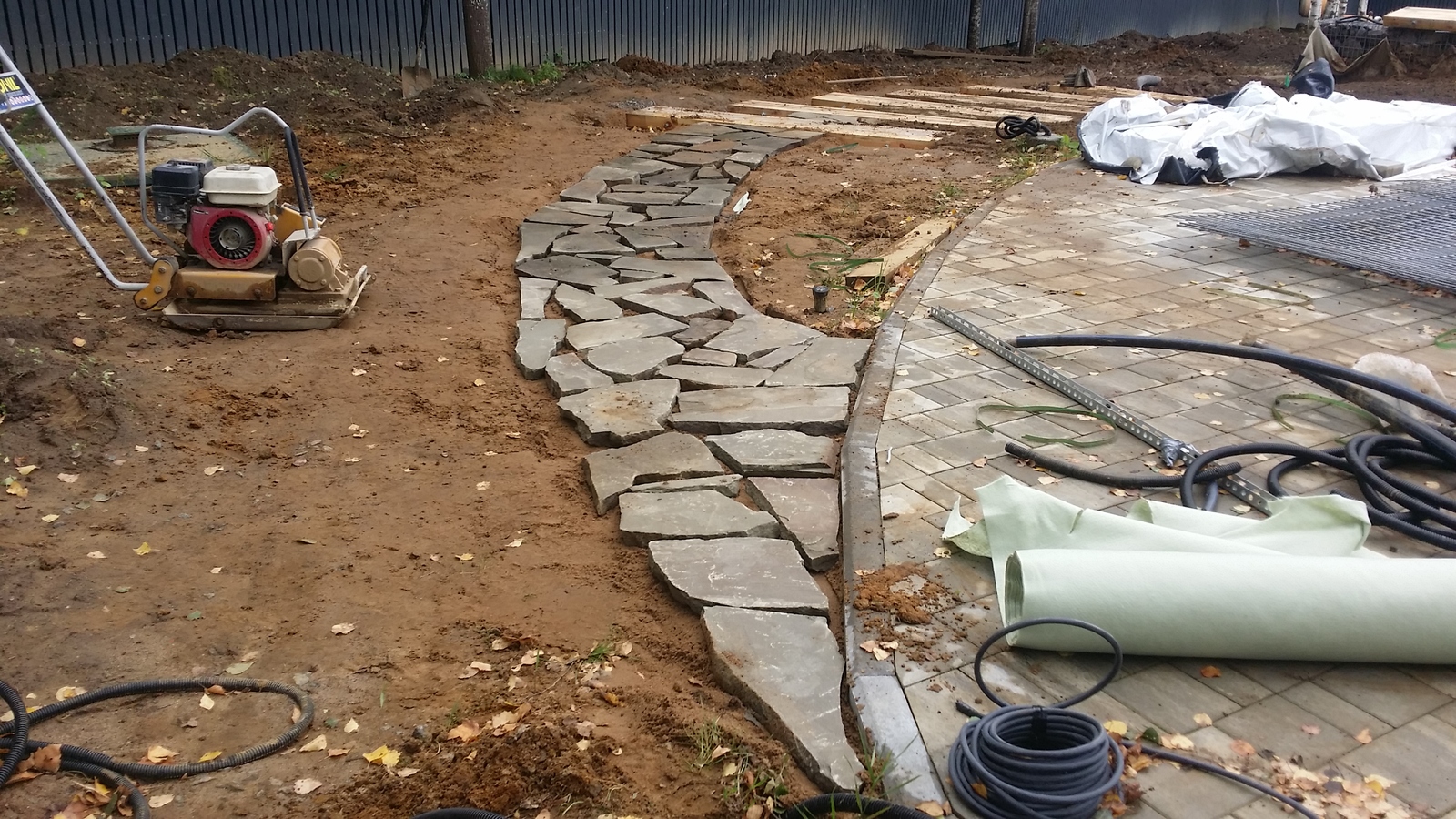 Steps from a bar on a slope - My, Lawn, Paving stones, Gabion, Dacha, Steps, Saint Petersburg, Longpost