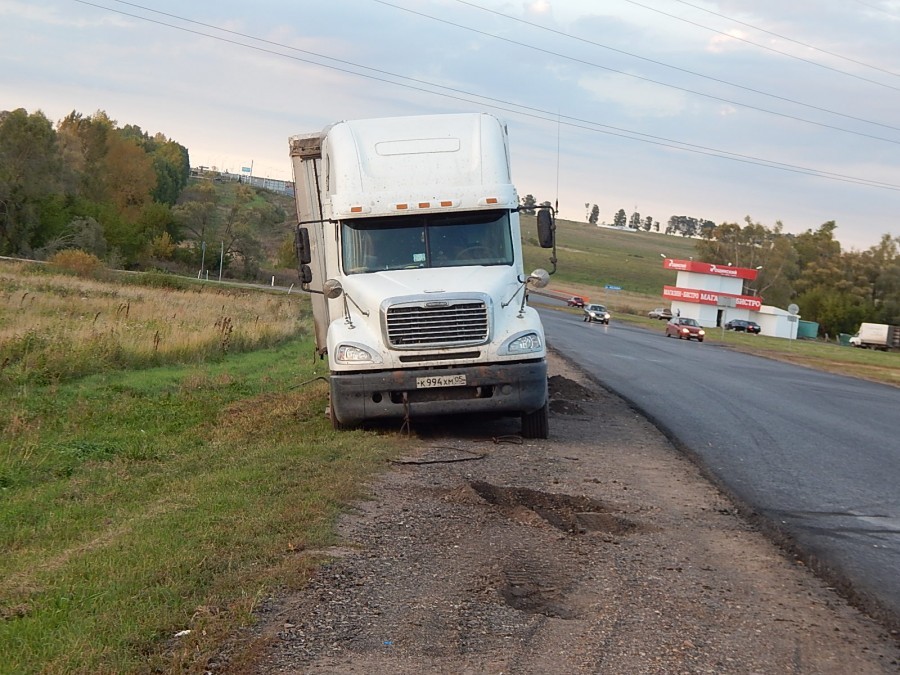 All troubles start with women... - Russian roads, Dalnoboy, Колесо, Hospital, Longpost, Truckers