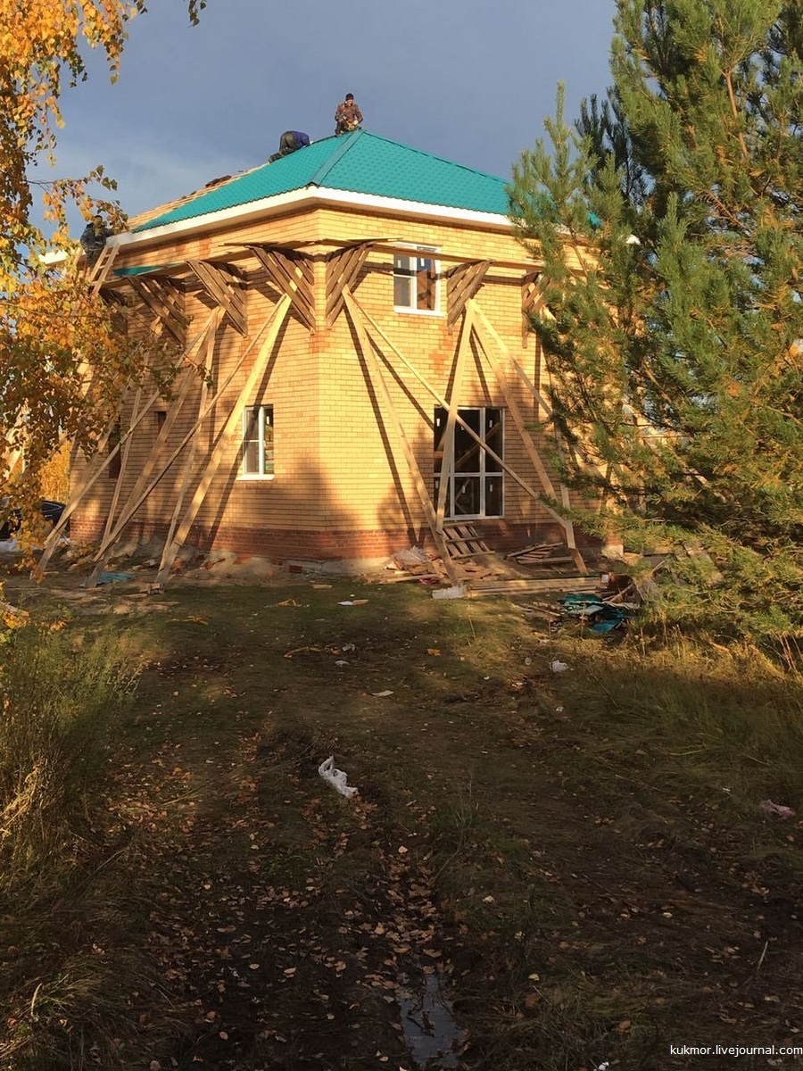 Roof color mystery revealed! We build our house in Kazan in 90 days. 73-75 days. Windows installed, hooray!!! - My, Home construction, My house, Window, Roof, House, My, The photo, Metal, Longpost