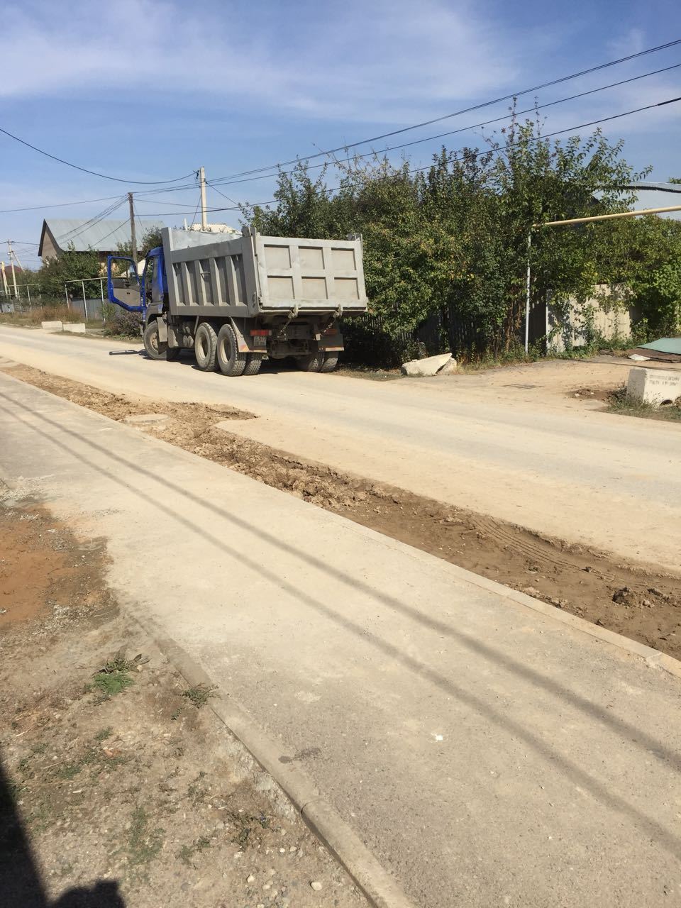 Builders cut the telephone wire - My, Smr, Broken wire, Kazakhstan, Longpost