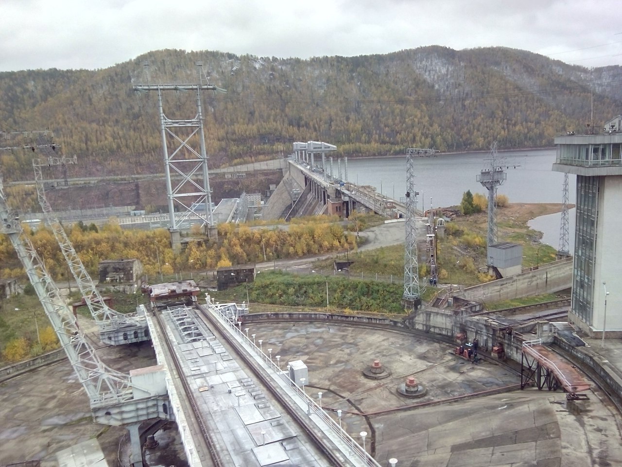 Krasnoyarsk ship lift. - My, Ship lift, Krasnoyarsk, Divnogorsk, Hydroelectric power station, Longpost