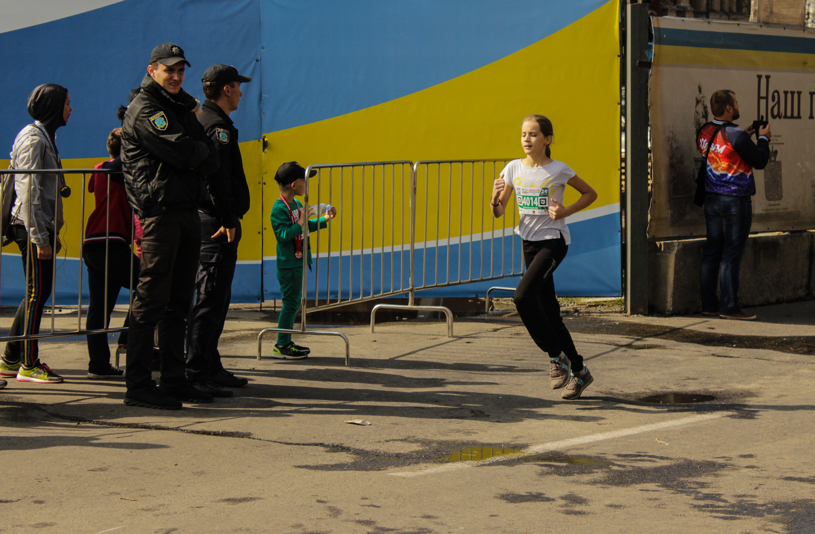 Sports marathon. - My, Beginning photographer, My, Marathon, Runner, , Canon 1200d, Longpost