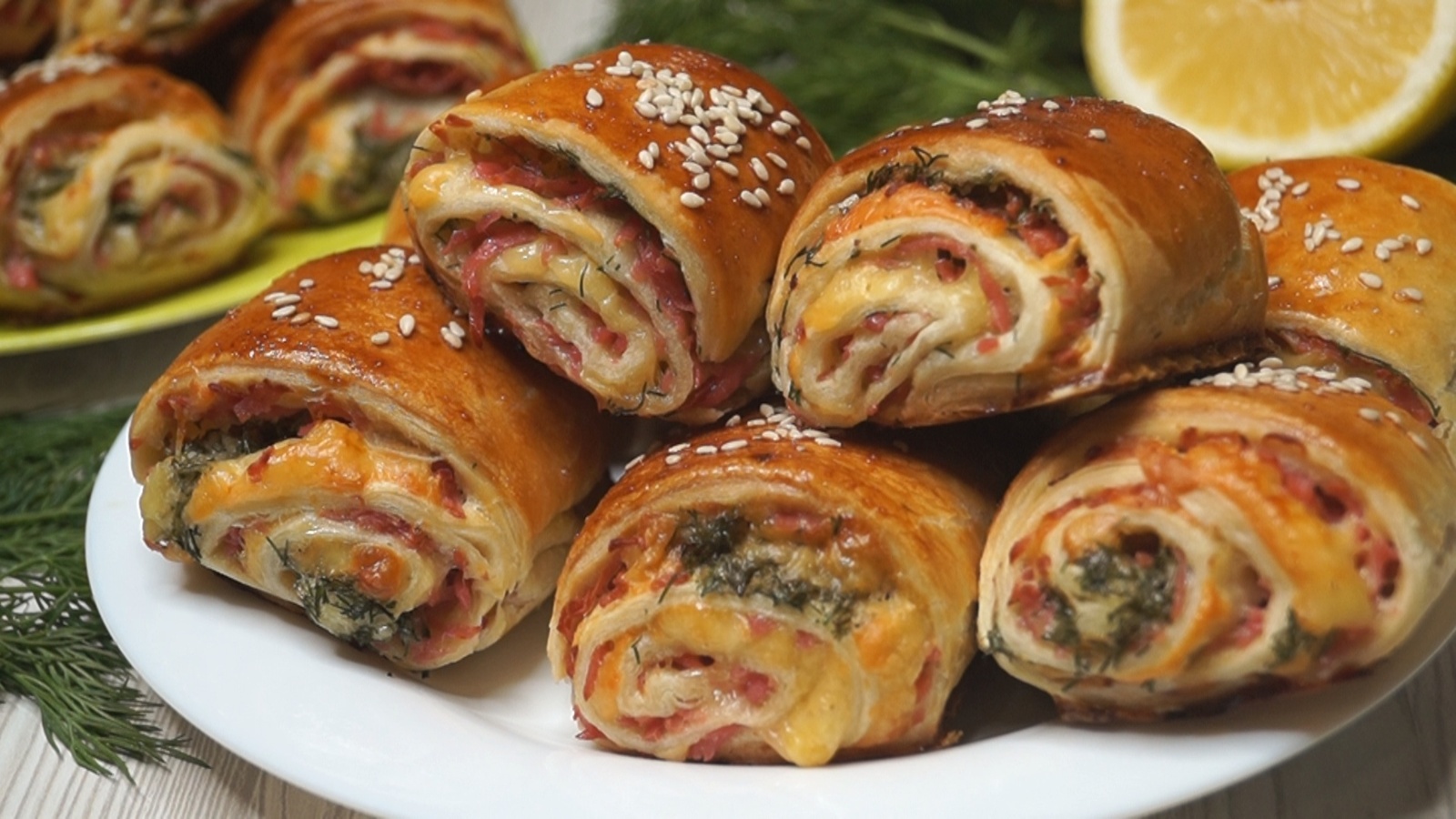 Puff rolls with ham and cheese - My, Puff, , Recipe, Snack, Video